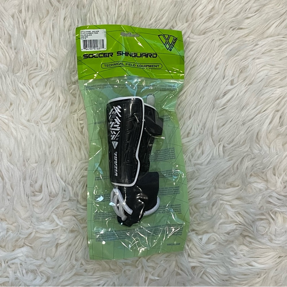 Toddler’s Soccer Shinguard - NIP!